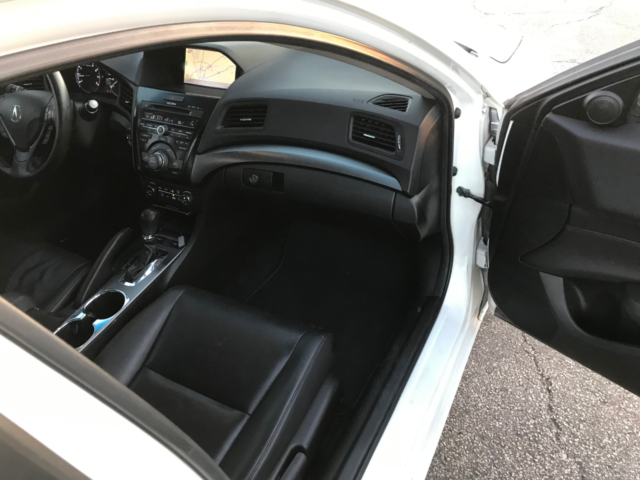 Acura ILX 5-Spd AT w/ Technology Package 2013