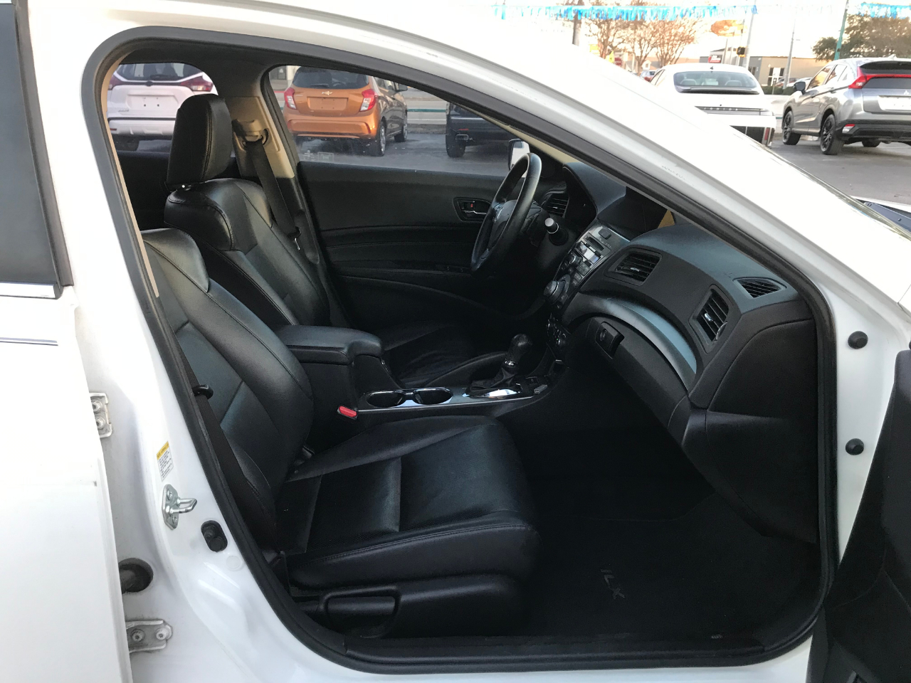 Acura ILX 5-Spd AT w/ Technology Package 2013