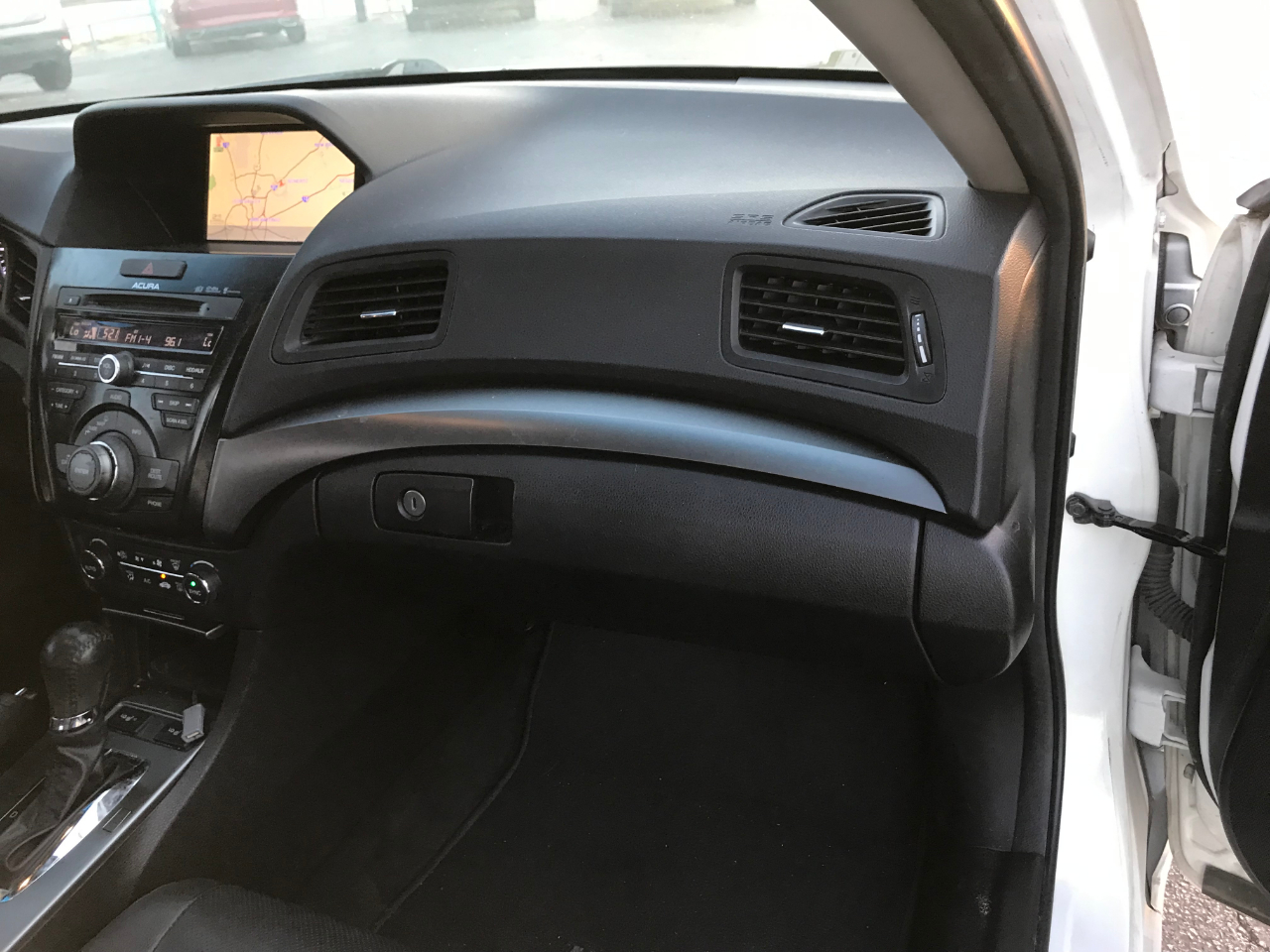 Acura ILX 5-Spd AT w/ Technology Package 2013