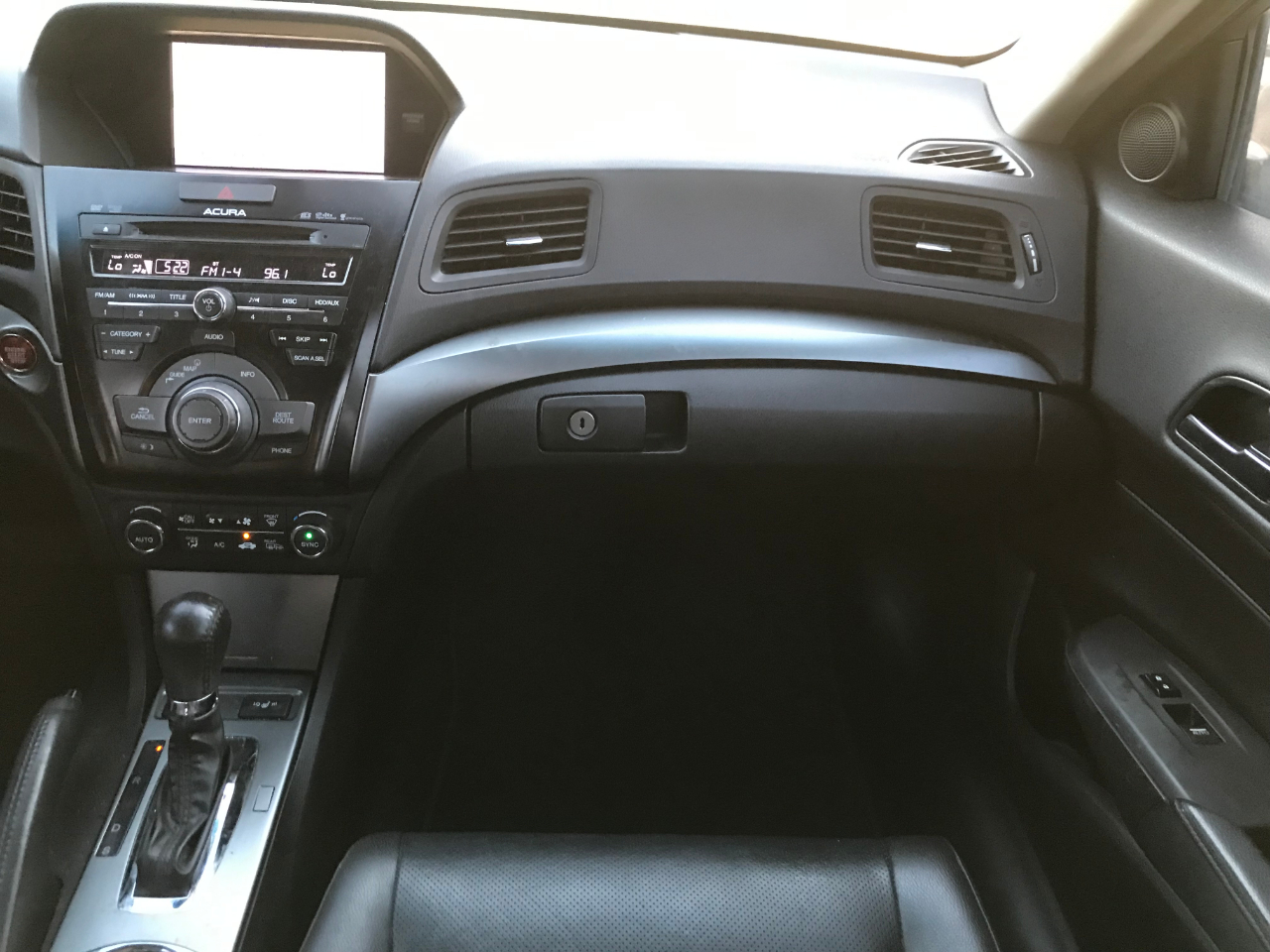 Acura ILX 5-Spd AT w/ Technology Package 2013