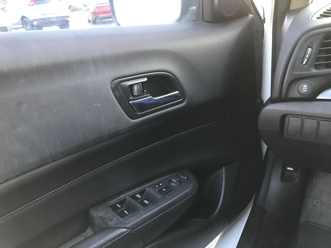 Acura ILX 5-Spd AT w/ Technology Package 2013