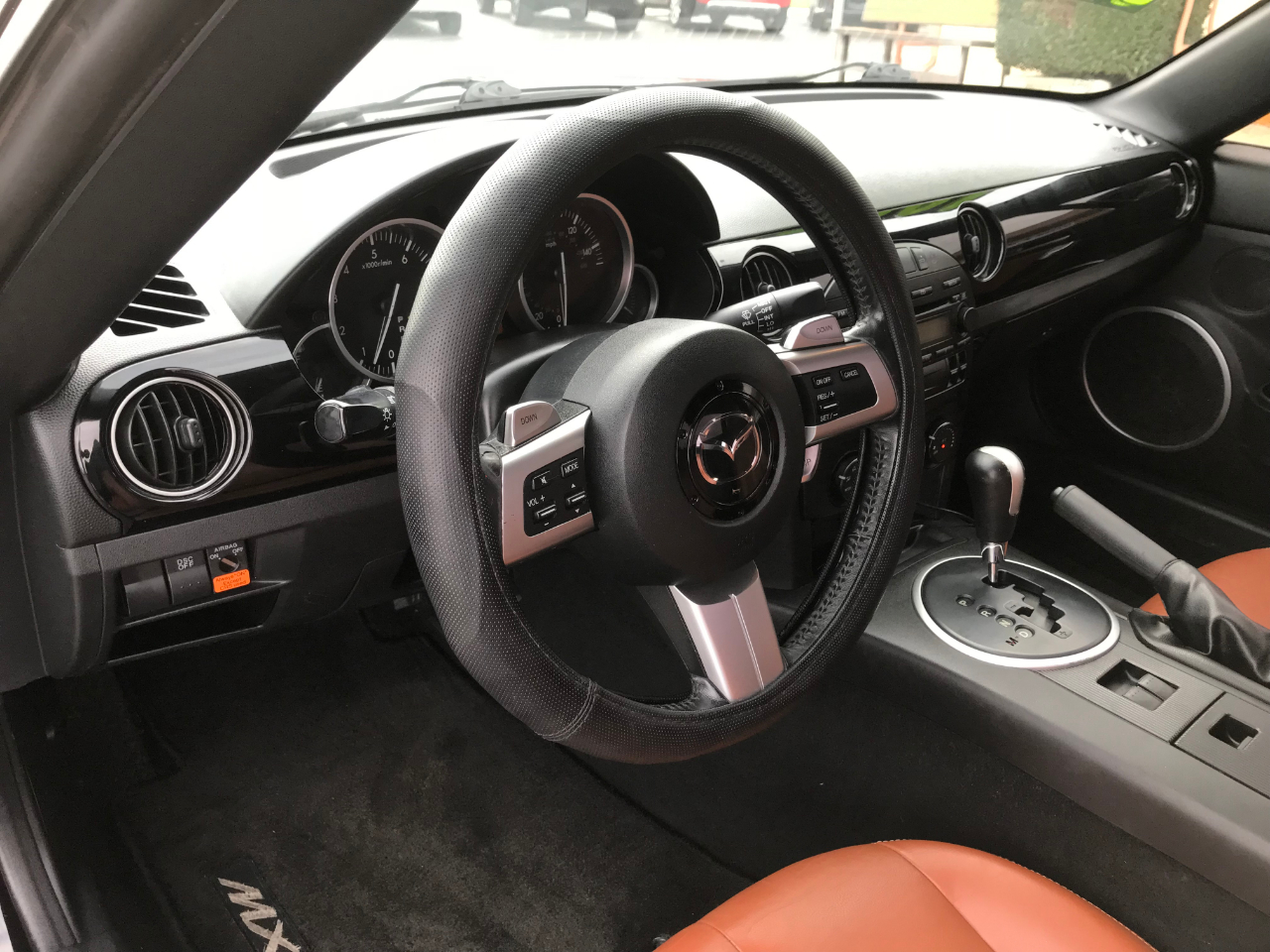 Mazda MX-5 Miata Grand Touring Power Retractable Hardtop 2008