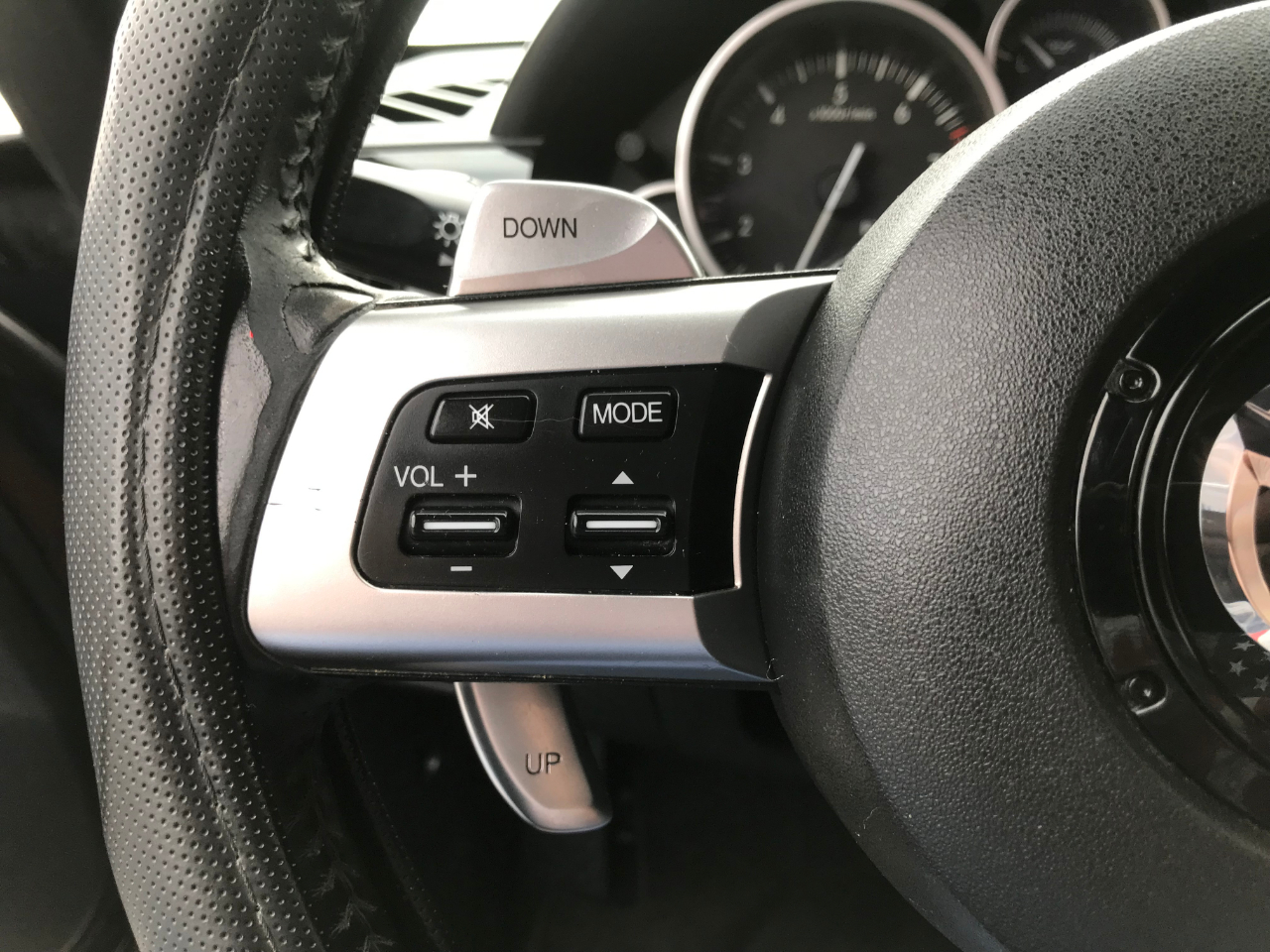 Mazda MX-5 Miata Grand Touring Power Retractable Hardtop 2008