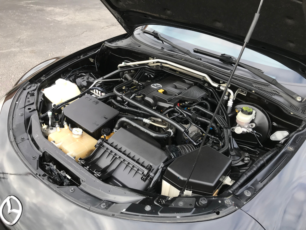 Mazda MX-5 Miata Grand Touring Power Retractable Hardtop 2008