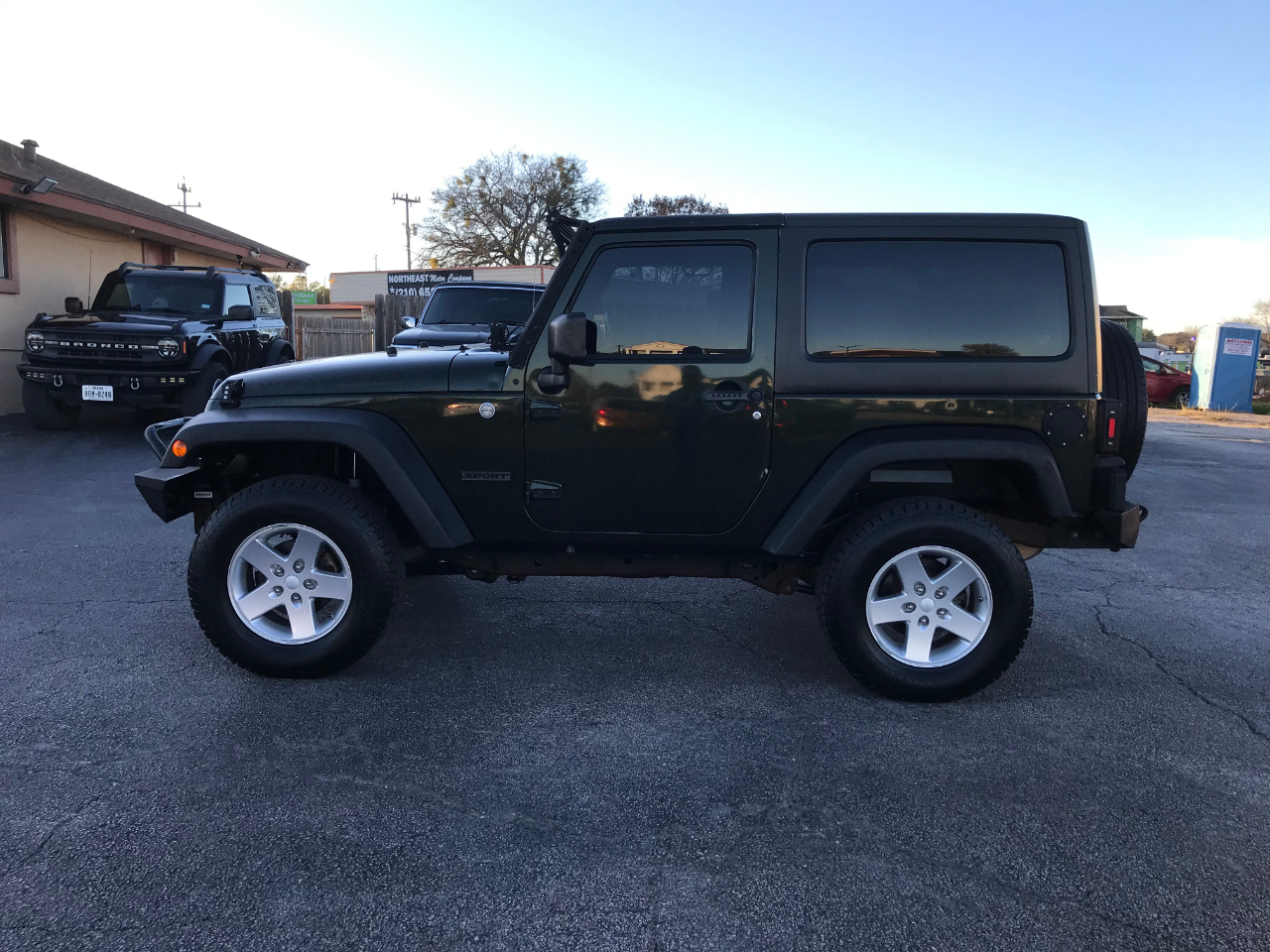 Jeep Wrangler Sport 4WD 2011