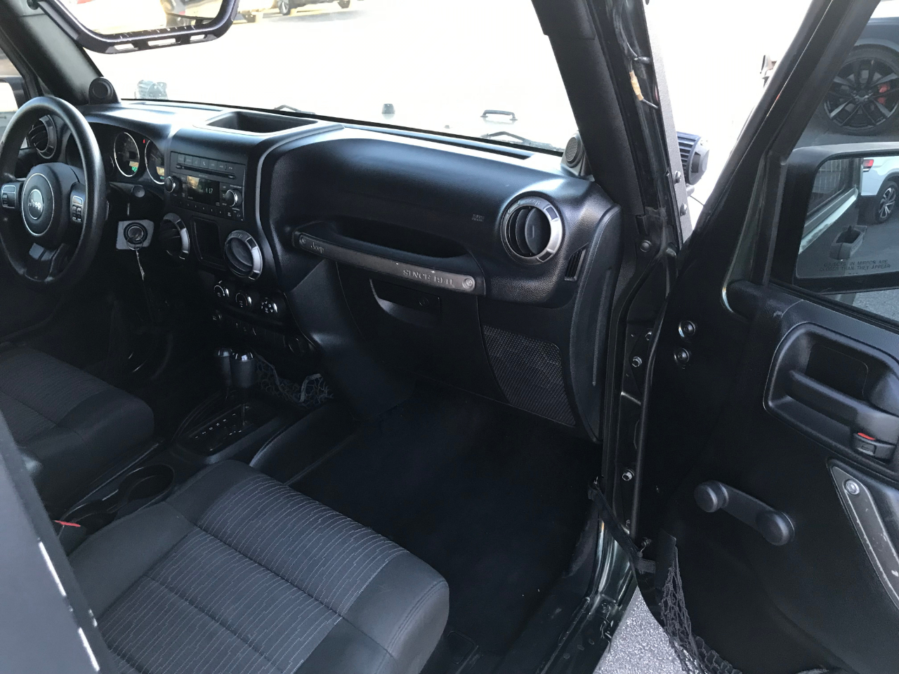 Jeep Wrangler Sport 4WD 2011