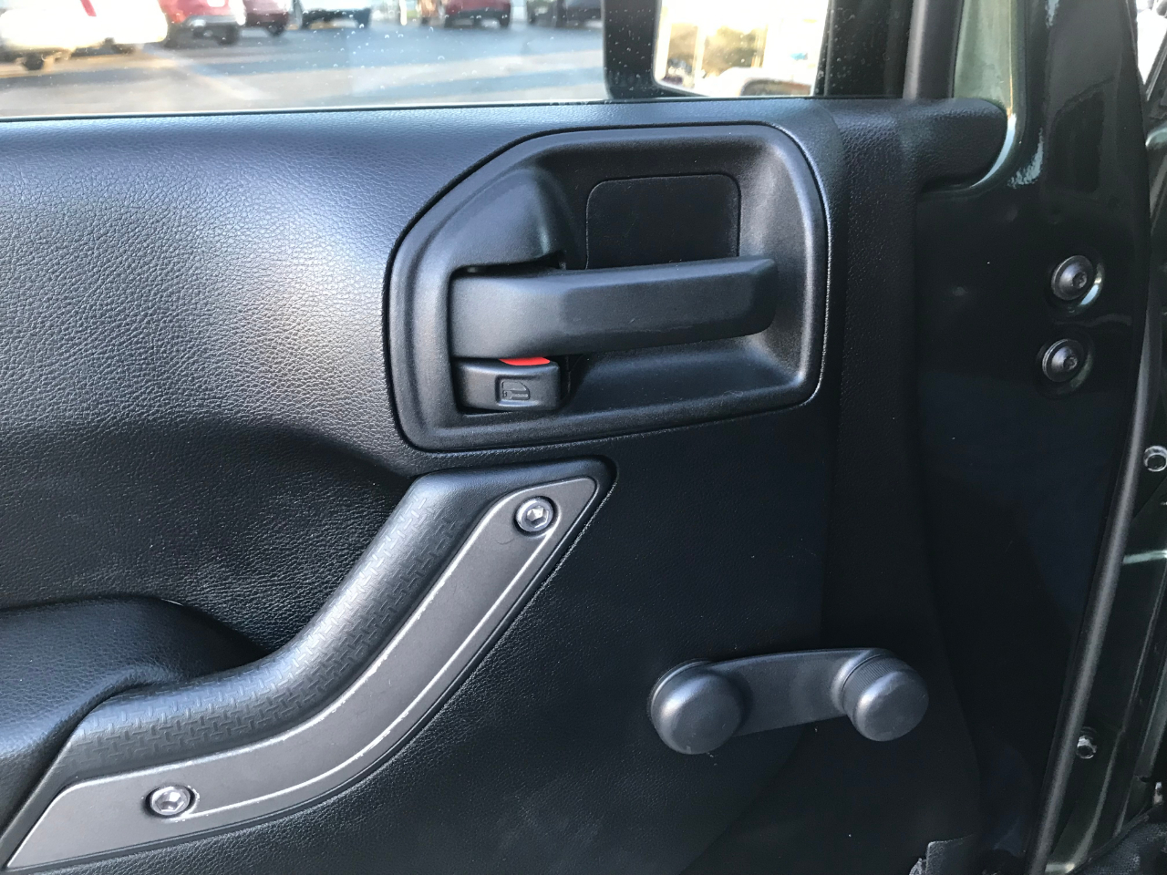 Jeep Wrangler Sport 4WD 2011