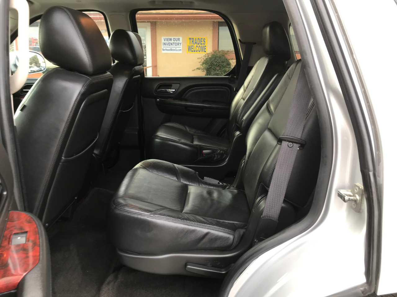 Cadillac Escalade Luxury 2WD 2014