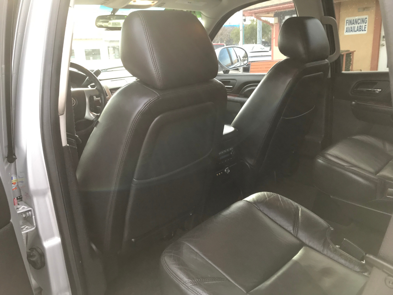 Cadillac Escalade Luxury 2WD 2014