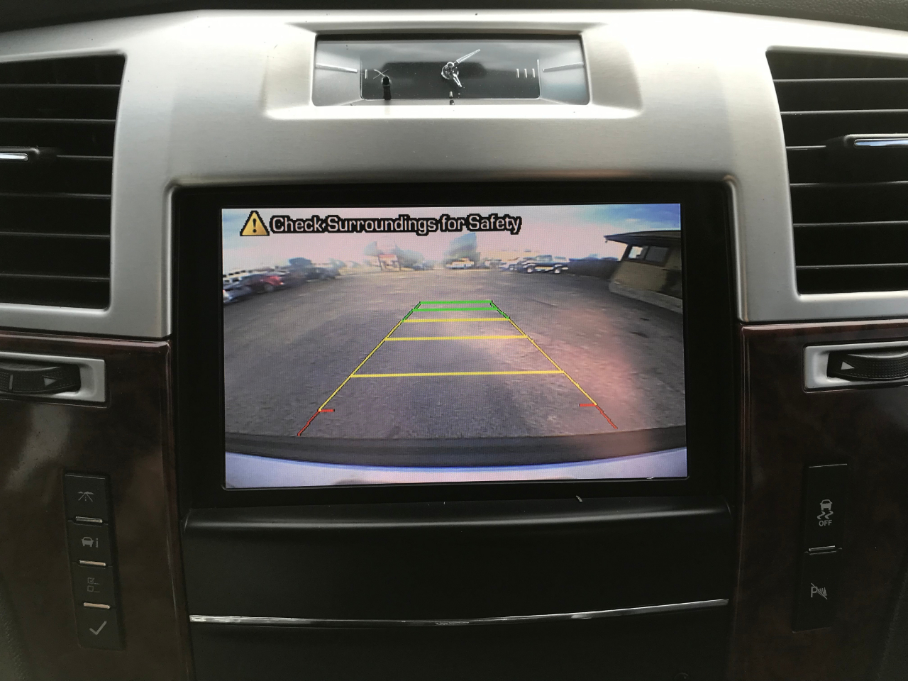 Cadillac Escalade Luxury 2WD 2014