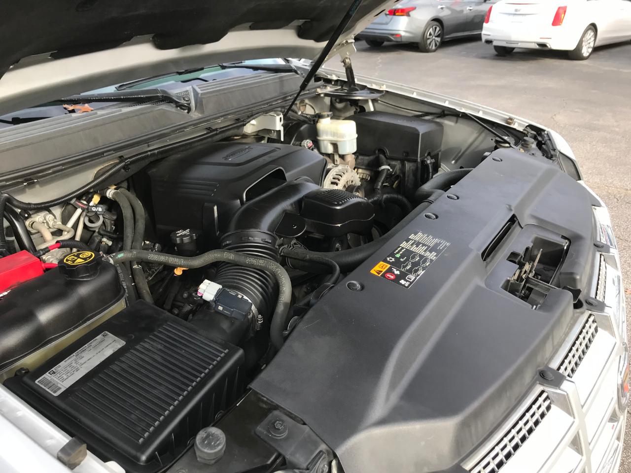 Cadillac Escalade Luxury 2WD 2014