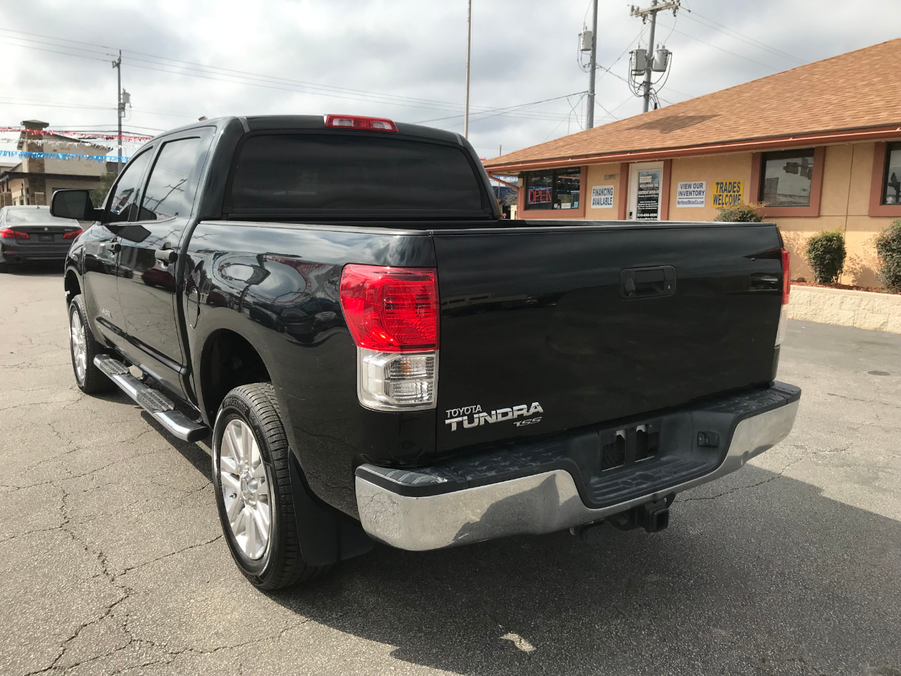 Toyota Tundra Tundra-Grade CrewMax 4.6L 2WD 2013