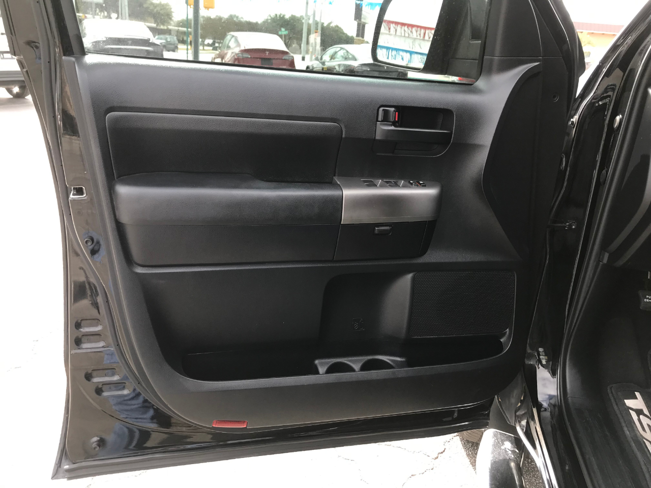 Toyota Tundra Tundra-Grade CrewMax 4.6L 2WD 2013