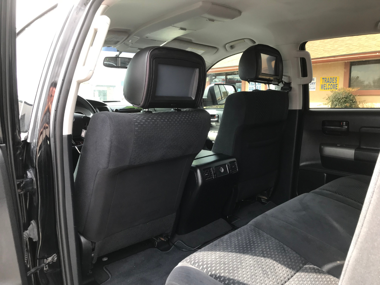 Toyota Tundra Tundra-Grade CrewMax 4.6L 2WD 2013