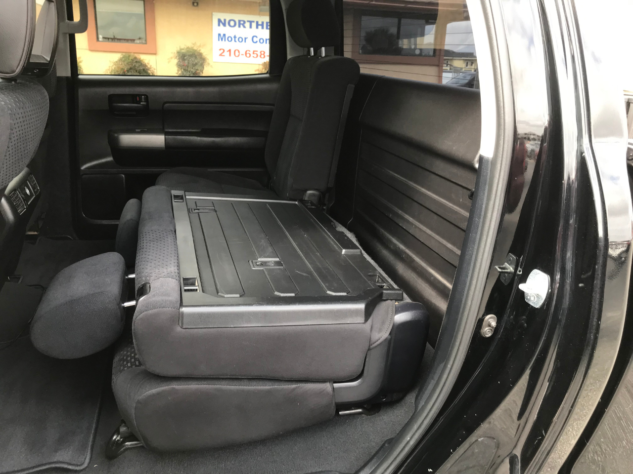 Toyota Tundra Tundra-Grade CrewMax 4.6L 2WD 2013