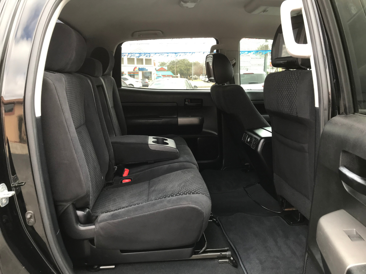 Toyota Tundra Tundra-Grade CrewMax 4.6L 2WD 2013