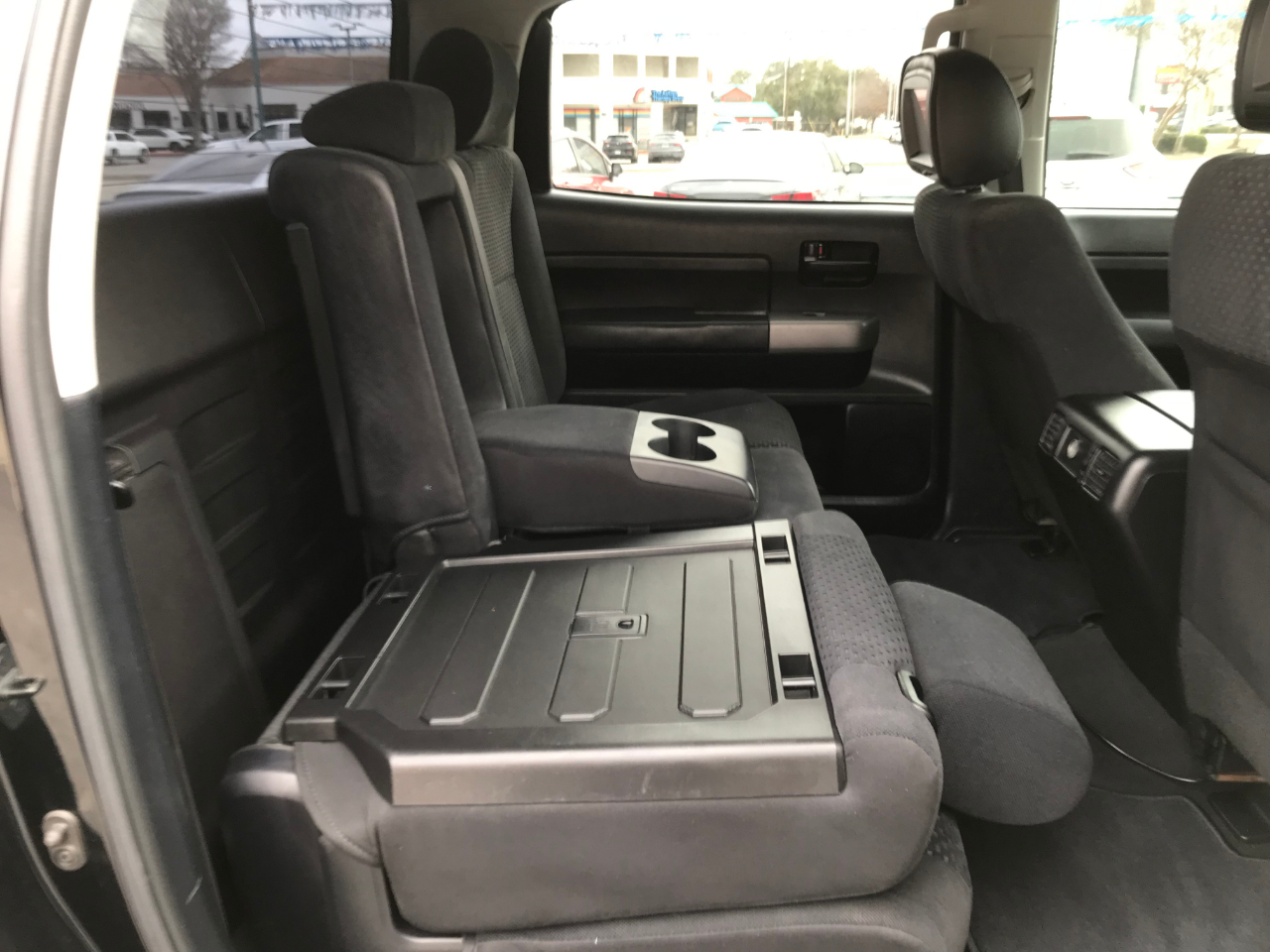 Toyota Tundra Tundra-Grade CrewMax 4.6L 2WD 2013