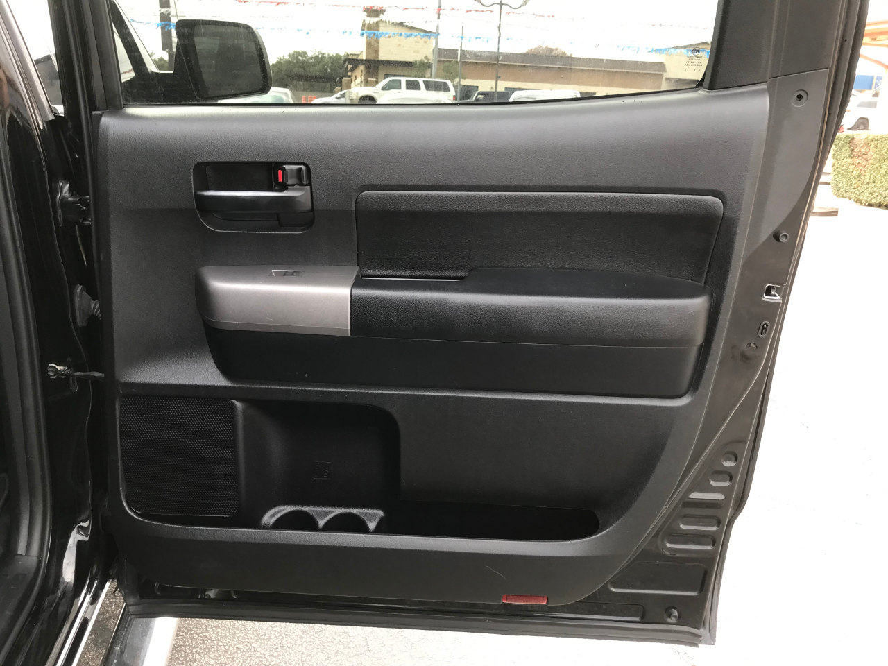 Toyota Tundra Tundra-Grade CrewMax 4.6L 2WD 2013