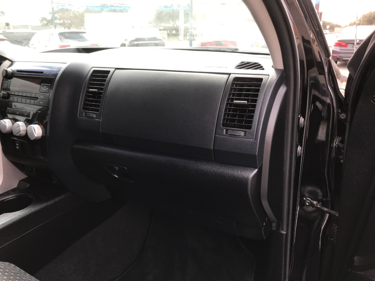 Toyota Tundra Tundra-Grade CrewMax 4.6L 2WD 2013