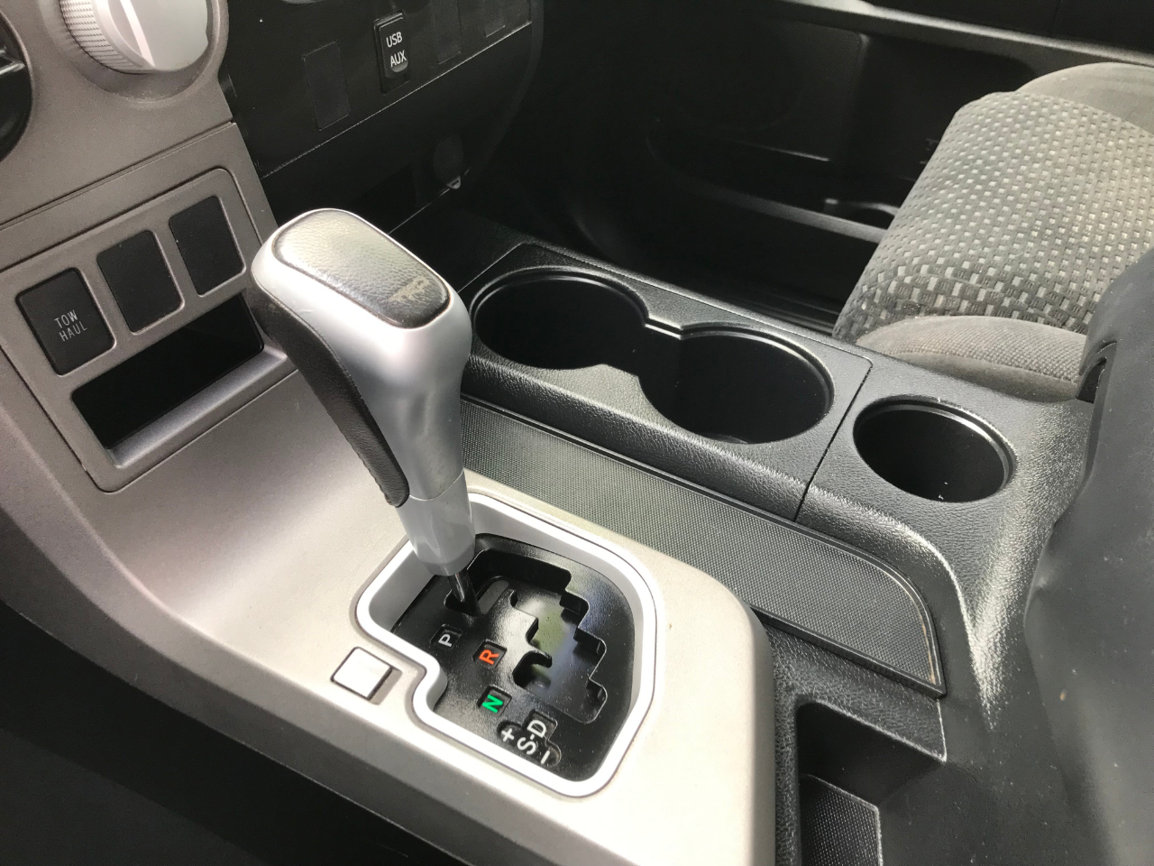 Toyota Tundra Tundra-Grade CrewMax 4.6L 2WD 2013