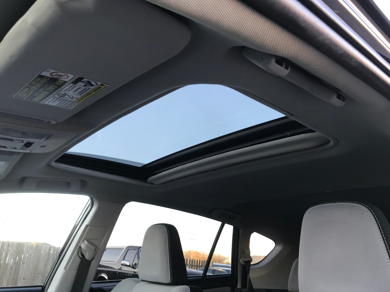 Toyota RAV4 XLE FWD 2017