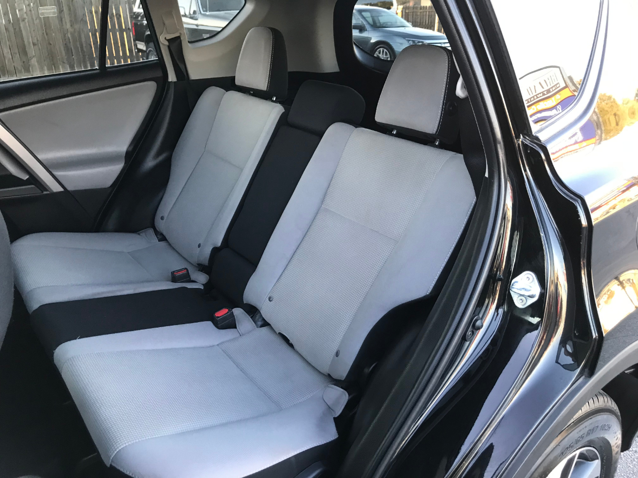 Toyota RAV4 XLE FWD 2017