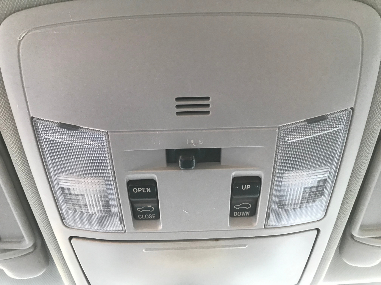 Toyota RAV4 XLE FWD 2017