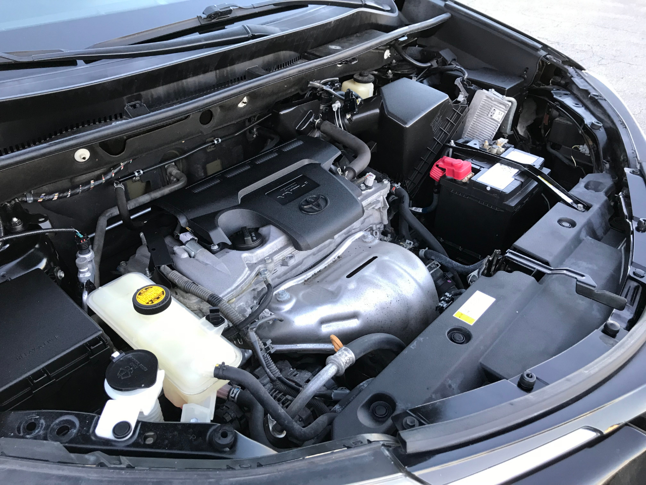 Toyota RAV4 XLE FWD 2017