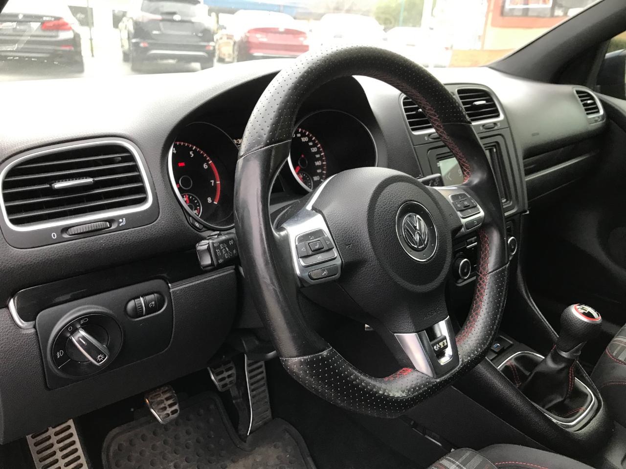Volkswagen GTI 4-door 2012