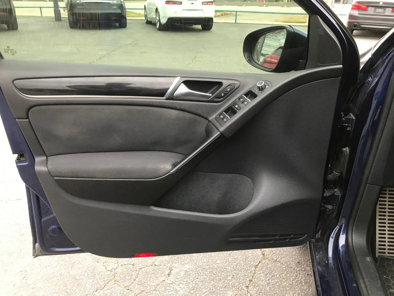 Volkswagen GTI 4-door 2012