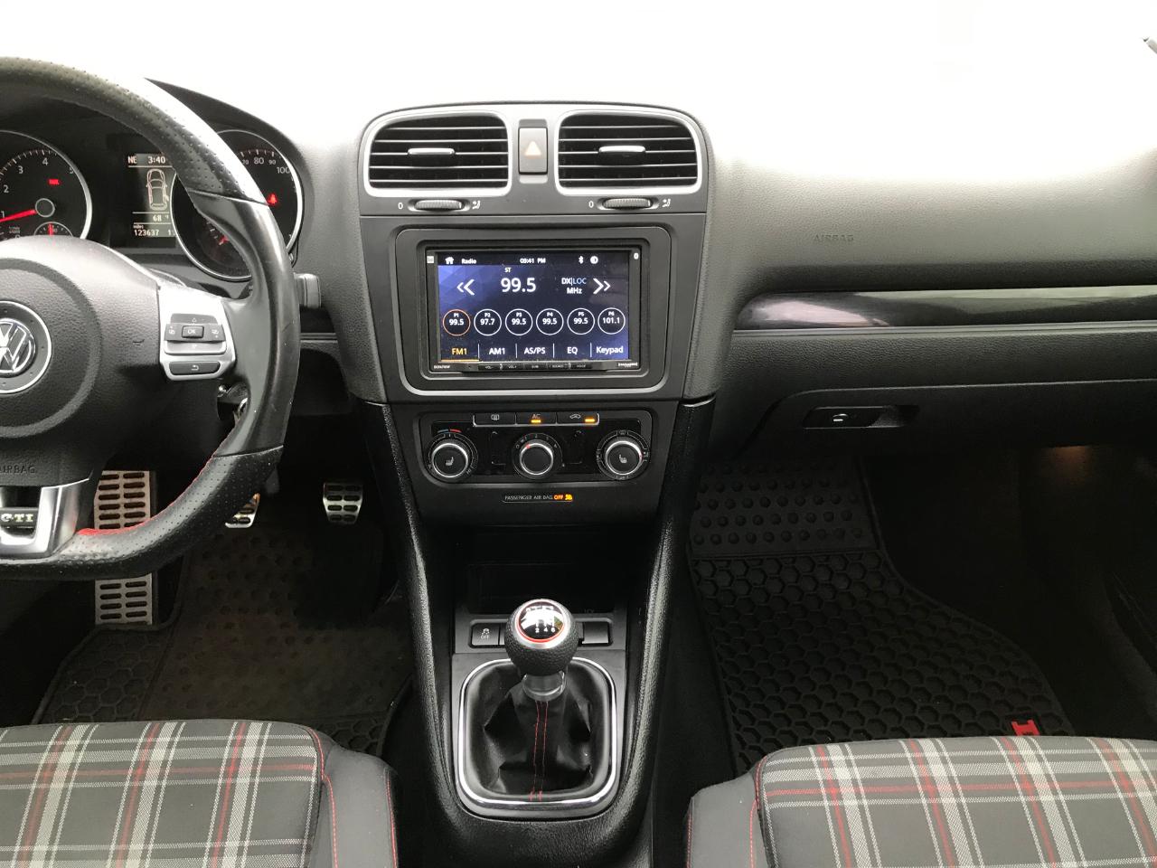 Volkswagen GTI 4-door 2012