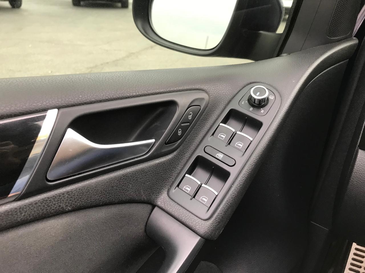 Volkswagen GTI 4-door 2012