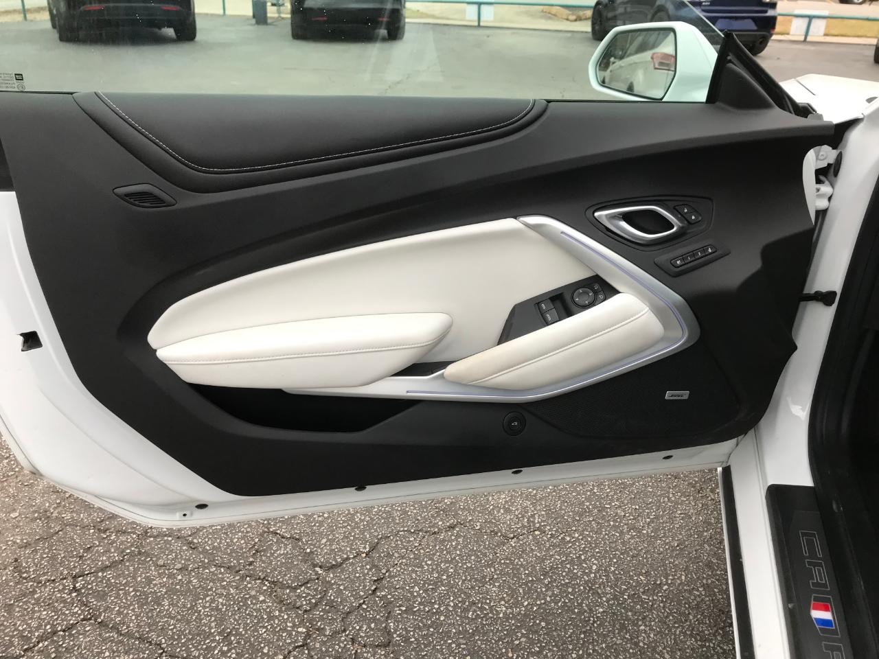 Chevrolet Camaro 2SS Coupe 8A 2018