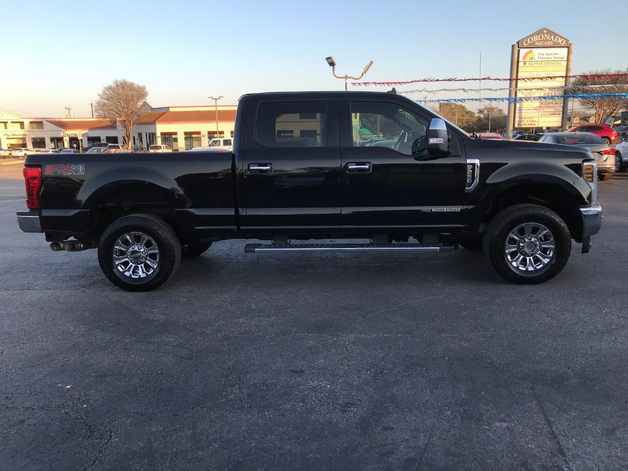 Ford F-250 SD XLT Crew Cab 4WD 2019