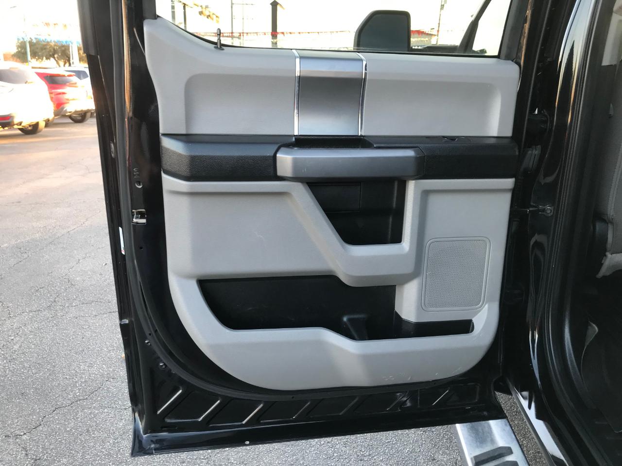 Ford F-250 SD XLT Crew Cab 4WD 2019