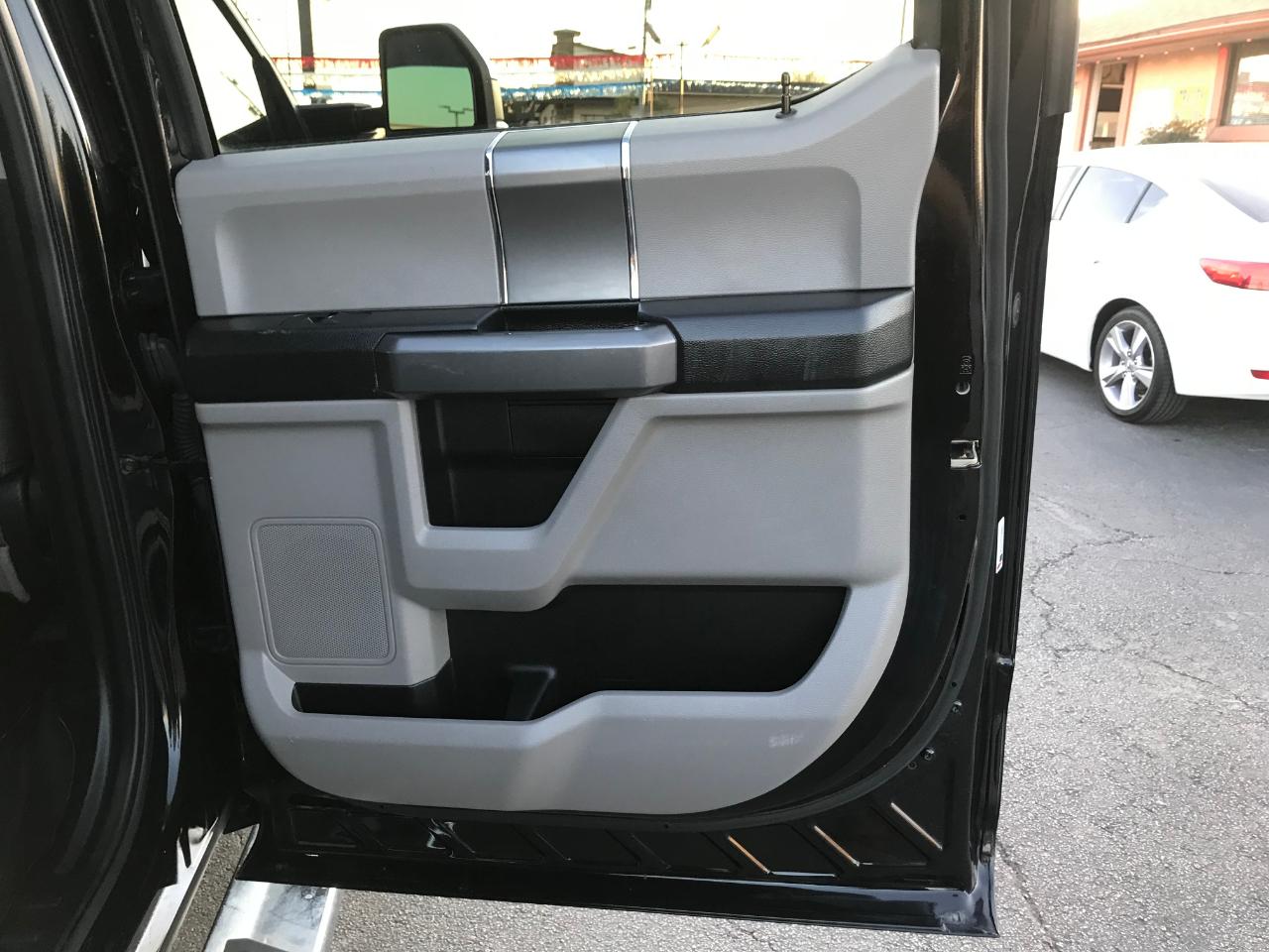 Ford F-250 SD XLT Crew Cab 4WD 2019