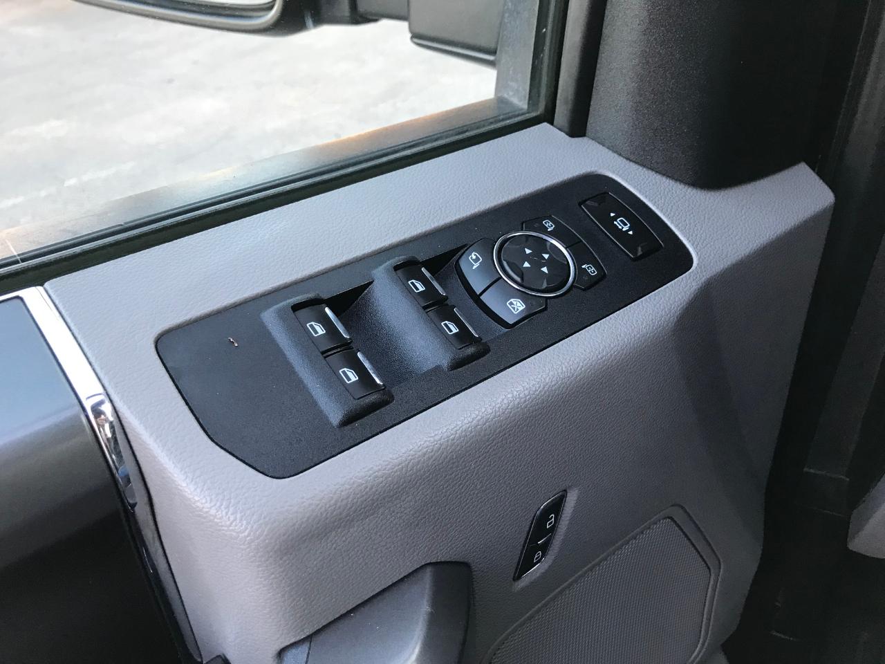 Ford F-250 SD XLT Crew Cab 4WD 2019