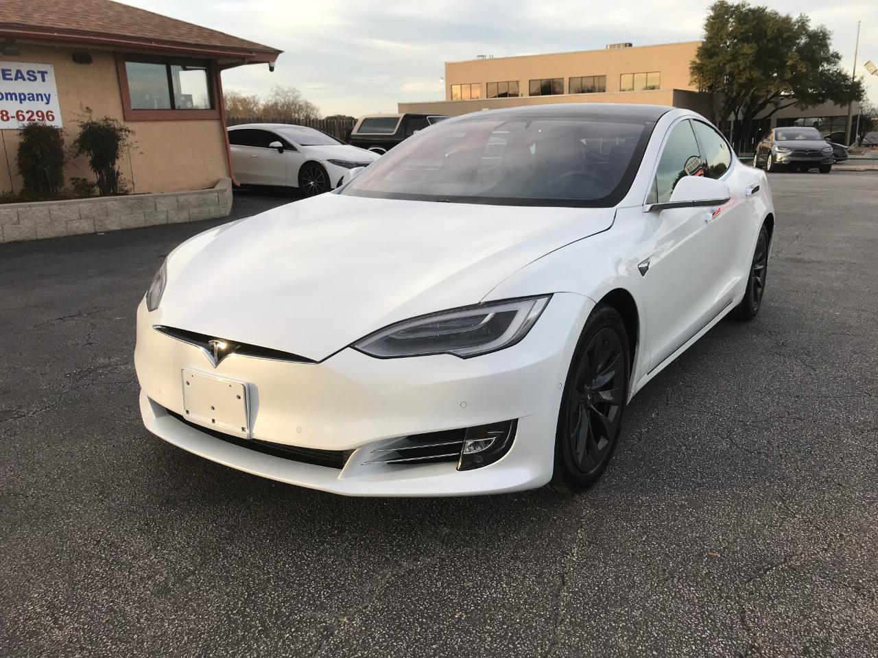 Tesla Model S  2019