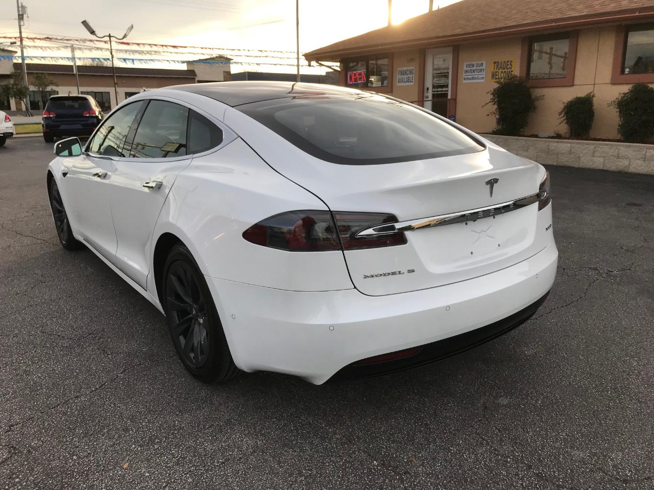 Tesla Model S  2019