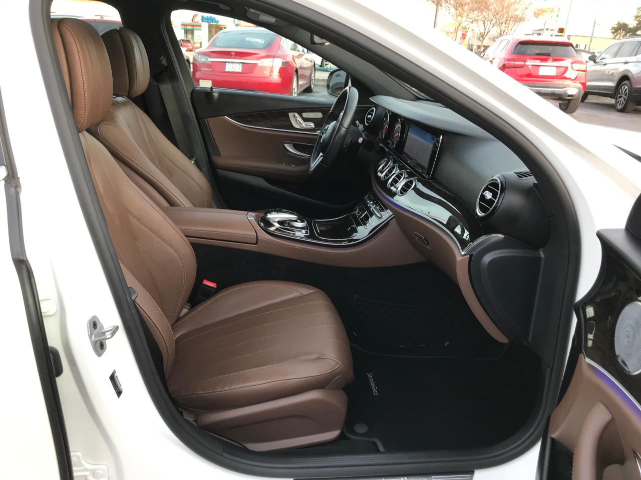 Mercedes-Benz E-Class E300 Luxury Sedan 2019