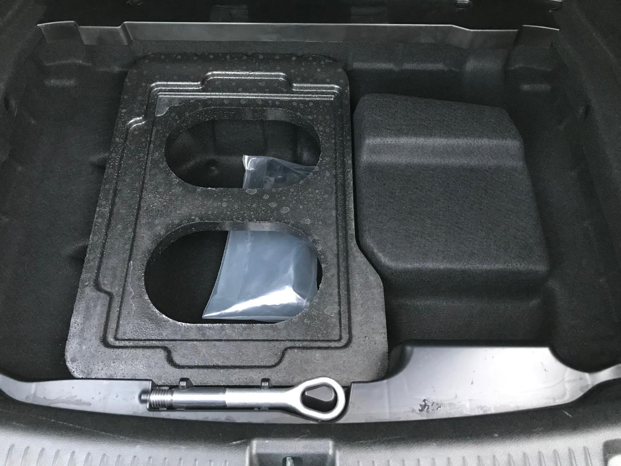 Mercedes-Benz E-Class E300 Luxury Sedan 2019