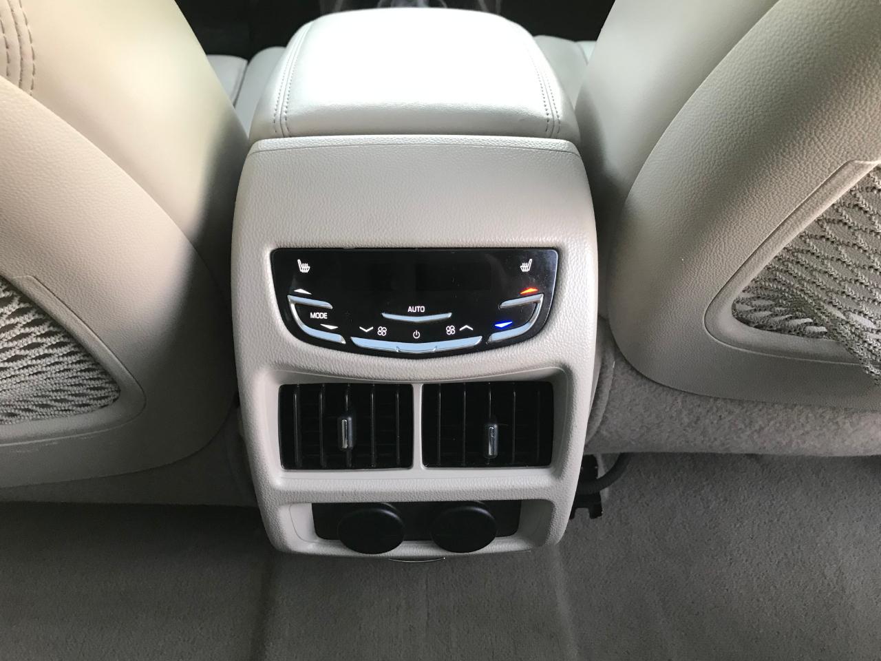 Cadillac SRX Premium Collection FWD 2016