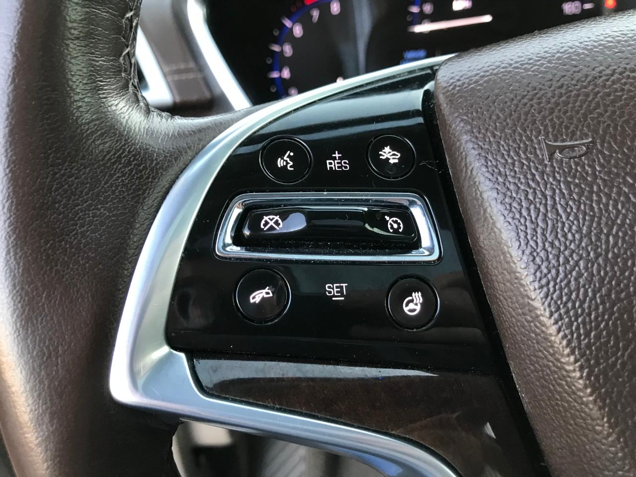 Cadillac SRX Premium Collection FWD 2016