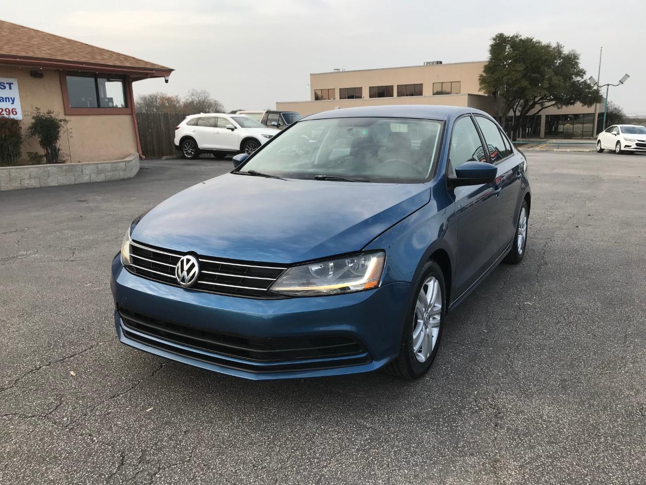 Volkswagen Jetta 1.4T S 6A 2018