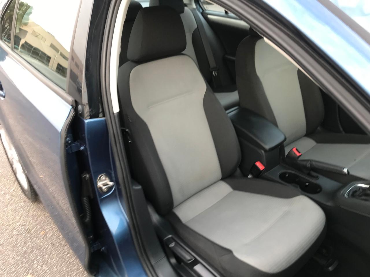Volkswagen Jetta 1.4T S 6A 2018