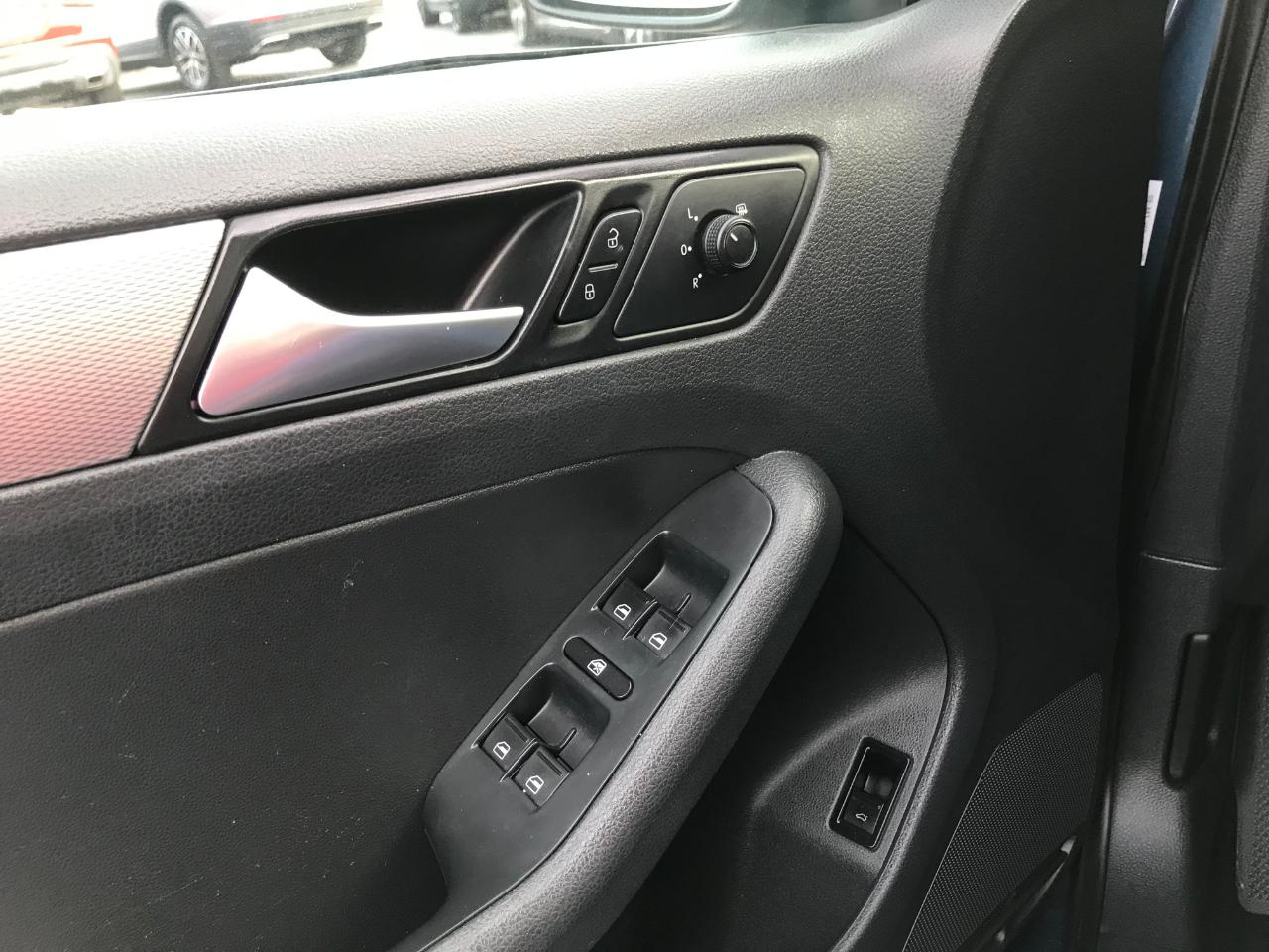 Volkswagen Jetta 1.4T S 6A 2018