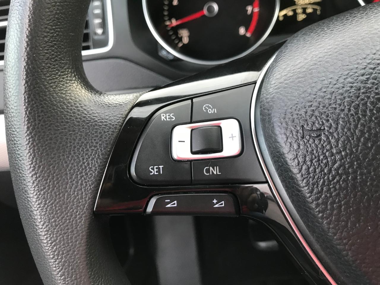 Volkswagen Jetta 1.4T S 6A 2018