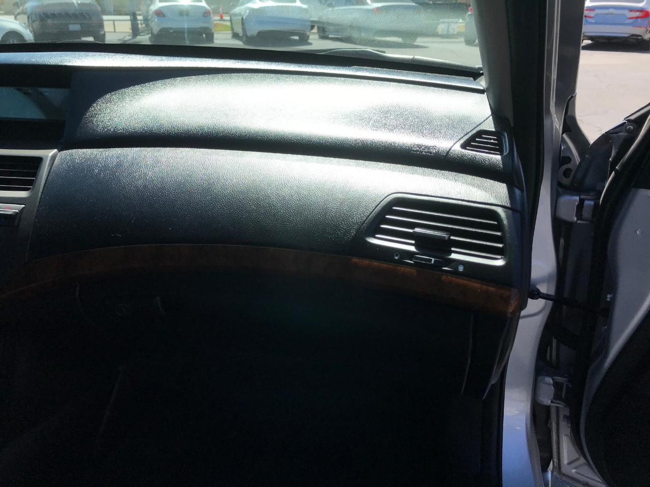 Honda Accord EX-L V-6 Sedan AT 2011