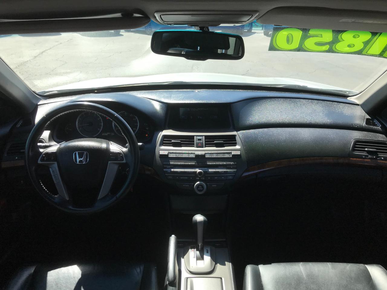 Honda Accord EX-L V-6 Sedan AT 2011