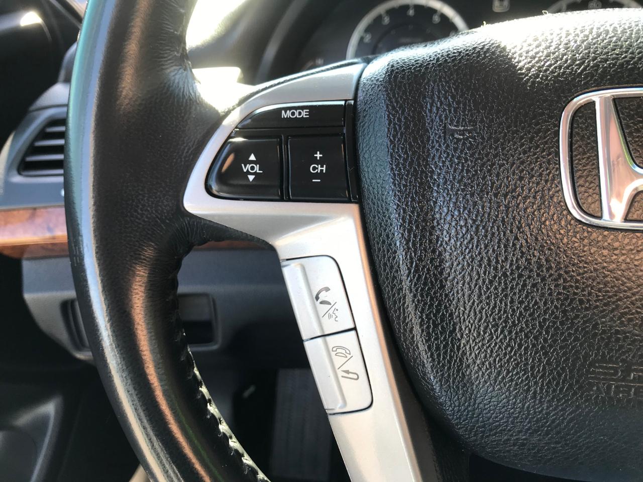 Honda Accord EX-L V-6 Sedan AT 2011